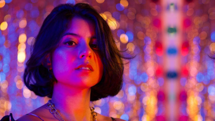 Kelly Abarca, Un secreto a punto de ser revelado. La Banda Elastica