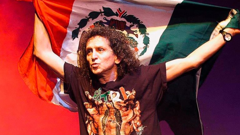 Alex Lora: De corrección política, la eterna adolescencia y el que sería su último álbum.La Banda Elástica.jpg